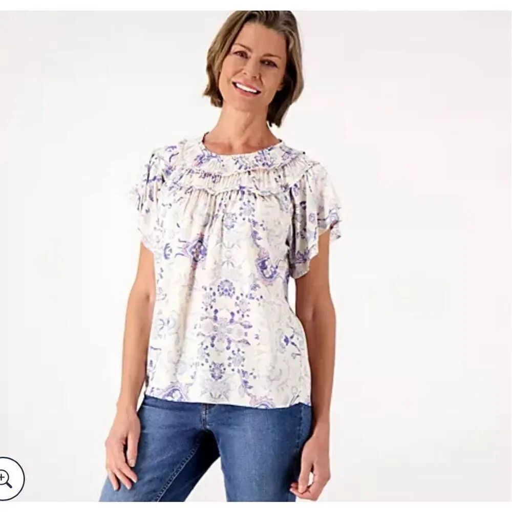 Candace Cameron Burr NWOT M cream people patterned flutter sleeve blouse